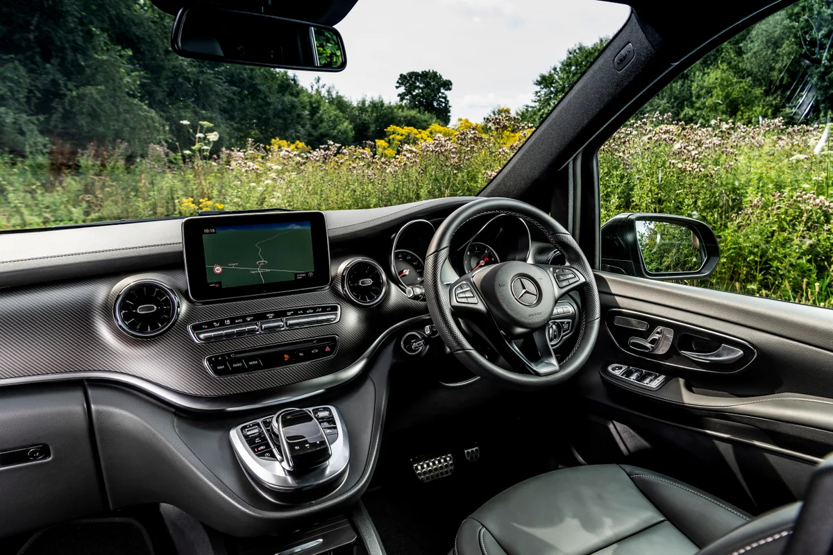Mercedes V-Class (2)